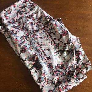 M LLR Jade workout capri’s -  butterfly print